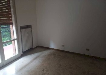 Camera da letto - Three-room apartment via Mentana, Carpi - photo 2