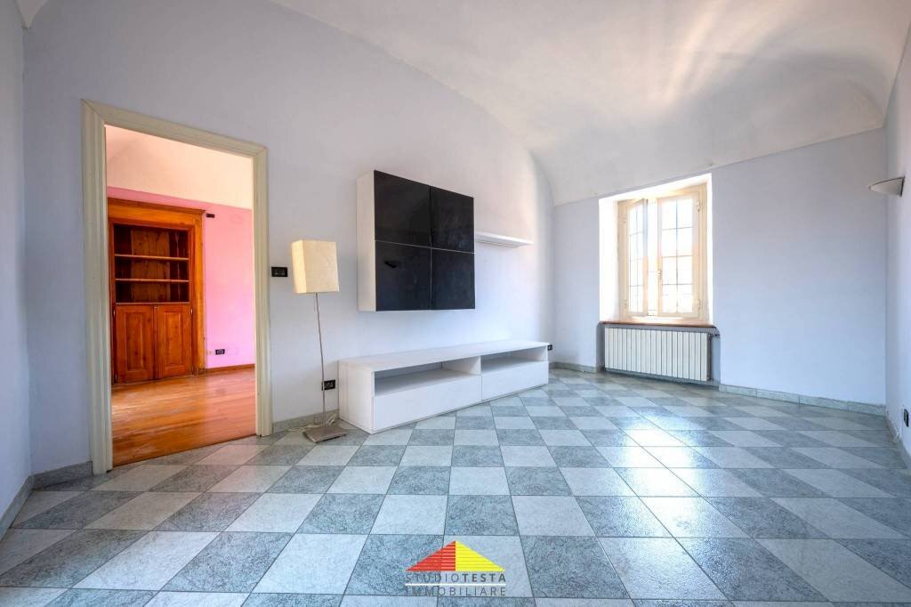 Cucina - Trilocale via Martiri della Liberazione, 23, Saluzzo - foto 1