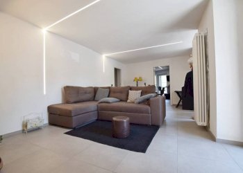 Salone - Quadrilocale via del Rinchiuso, 13, Mondovì - foto 2