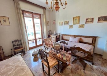 Camera da letto - Quadrilocale via Iacopo Chimenti, Firenze - foto 19