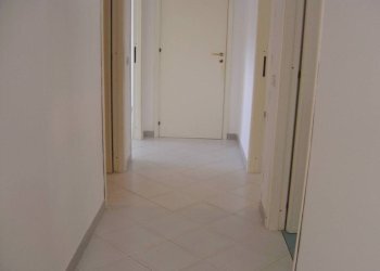 Corridoio - Appartamento via Bocca della Carrubba, Castellammare del Golfo - foto 9