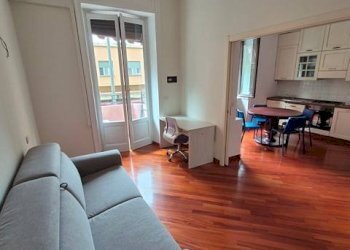 Camera da letto - Appartamento via Vespri Siciliani, 4, Milano (zona Giambellino) - foto 3