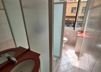 Bagno - Appartamento via Vespri Siciliani, 4, Milano (zona Giambellino) - foto 9