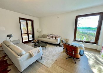 Salone - Villa a Schiera via Roddino, 20, Monforte d'Alba - foto 2