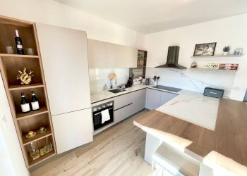 Cucina - Villa a Schiera via Roddino, 20, Monforte d'Alba - foto 7