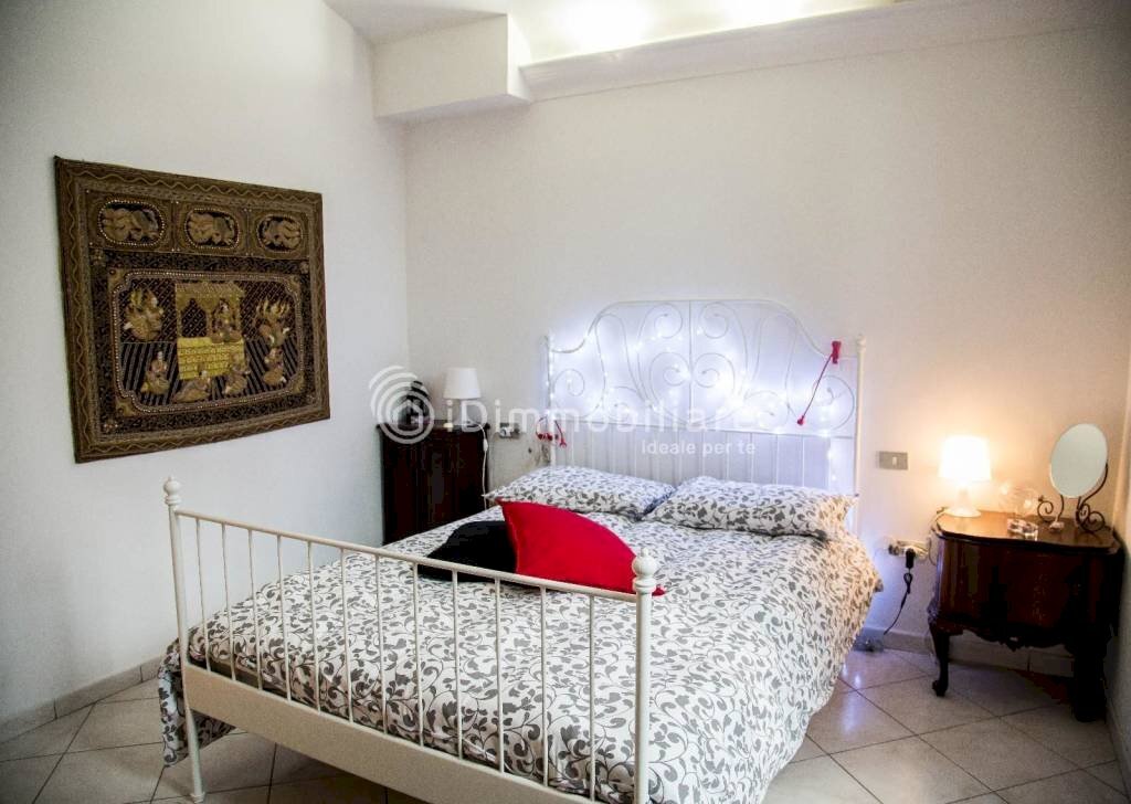 Camera da letto - Two-room apartment piazza Vittorio Veneto, 13, Torino (neighborhood Centro) - photo 3