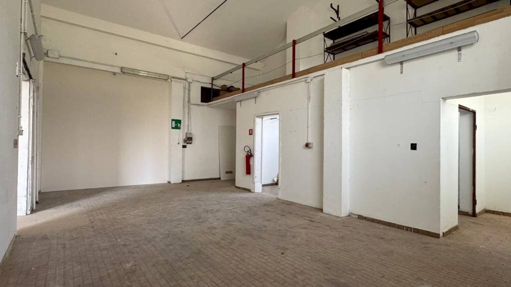 Interno non residenziale - Magazzino via Facini, 1, Gemona del Friuli - foto 2