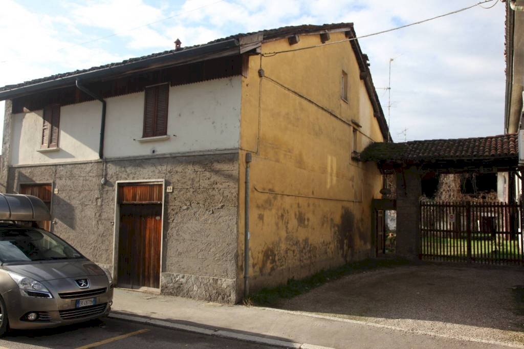 Facciata - Casa indipendente via Camillo Benso di Cavour, 53, Rosate - foto 2