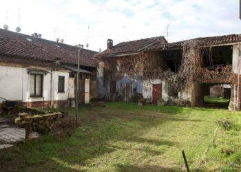 Terreno - Casa indipendente via Camillo Benso di Cavour, 55, Rosate - foto 1