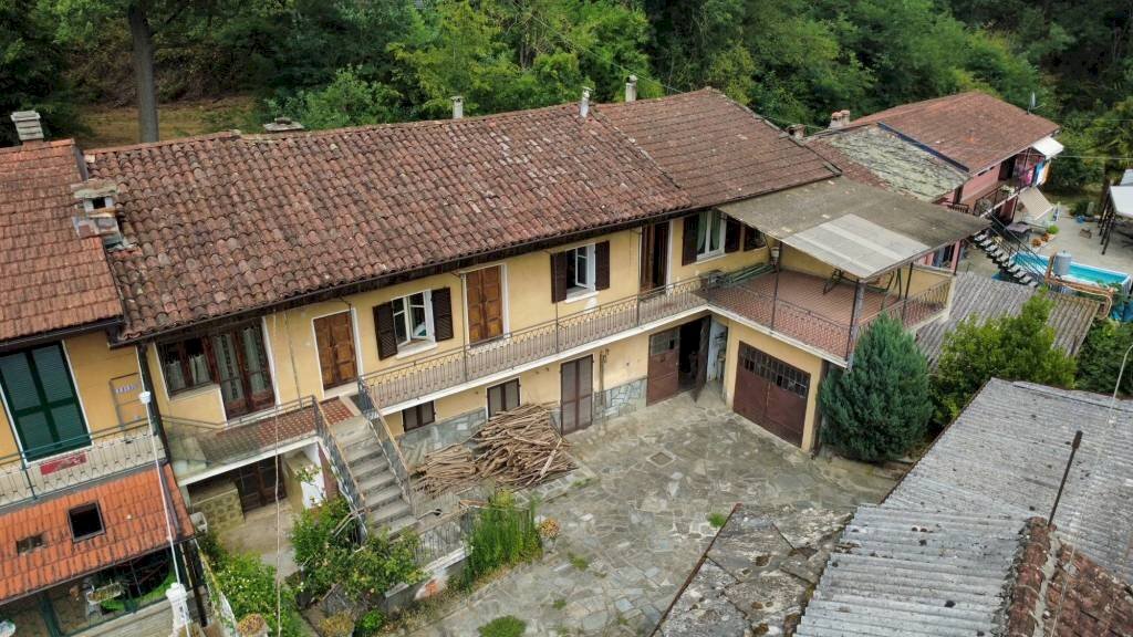 Facciata - Villa strada Comba, 4, Bricherasio - foto 3