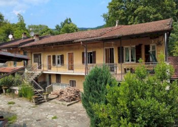 Facciata - Villa strada Comba, 4, Bricherasio - foto 26