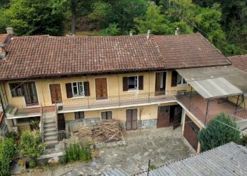 Facciata - Villa strada Comba, 4, Bricherasio - foto 31