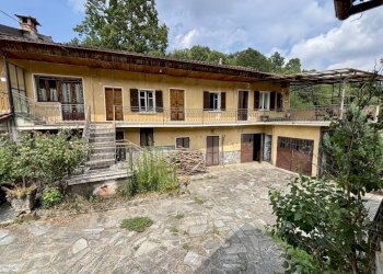 Facciata - Villa strada Comba, 4, Bricherasio - foto 33
