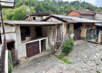 Facciata - Villa strada Comba, 4, Bricherasio - foto 39