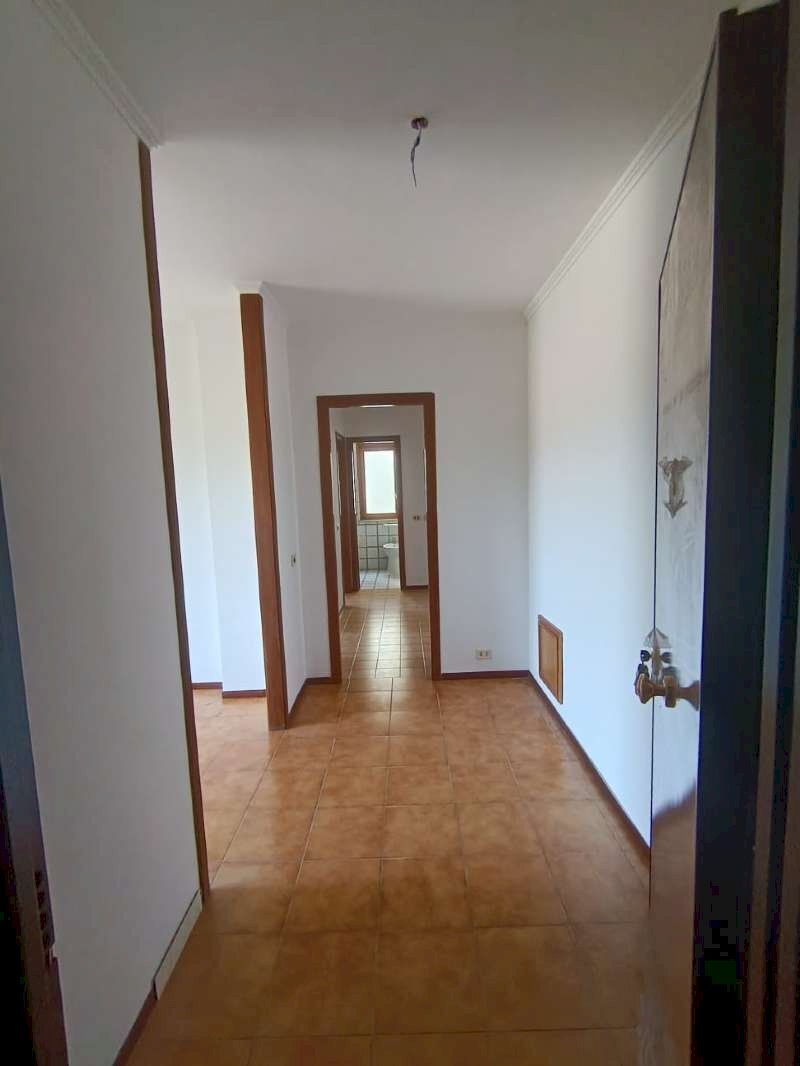 Ingresso 1. - Bilocale viale Alessandro Ruspoli, Roma - foto 2