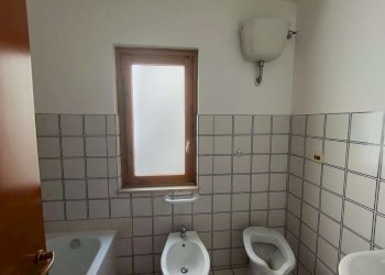 Bagno 3. - Bilocale viale Alessandro Ruspoli, Roma - foto 12