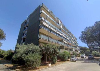 Facciata 2. - Bilocale viale Alessandro Ruspoli, Roma - foto 31