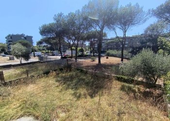 Giardino 5. - Bilocale via Alessandro Ruspoli, Roma (zona Acilia) - foto 23