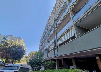 Facciata 3. - Bilocale via Alessandro Ruspoli, Roma (zona Acilia) - foto 26