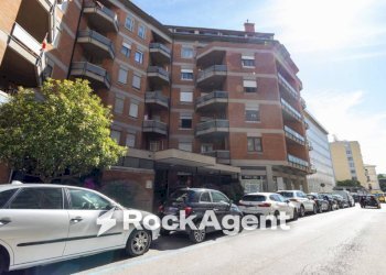 Facciata - Warehouse via Edmondo Buccarelli, 49, Catanzaro - photo 5