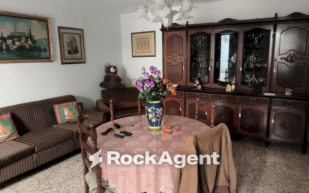 Salone - Casa indipendente vico Filiberto, Gioiosa Ionica - foto 3