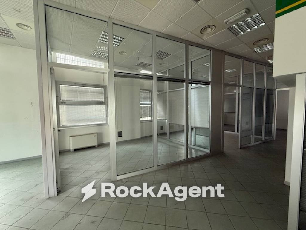 Ufficio - Shop via Marcantonio Carattino, 26, Varazze - photo 2