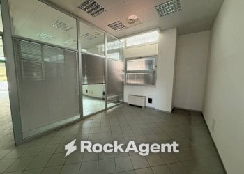 Ufficio - Shop via Marcantonio Carattino, 26, Varazze - photo 6