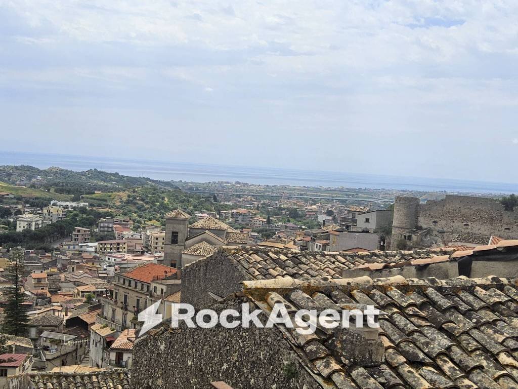 Vista - Casa indipendente vico Aspromonte, 10, Gioiosa Ionica - foto 1