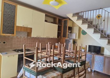 Cucina - Casa indipendente vico Aspromonte, 10, Gioiosa Ionica - foto 3