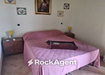 Camera da letto - Casa indipendente vico Aspromonte, 10, Gioiosa Ionica - foto 4