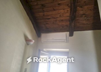 Corridoio - Casa indipendente vico Aspromonte, 10, Gioiosa Ionica - foto 6