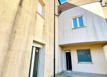 Cortile interno - Villa via Santa Margherita, Ferrara - foto 1