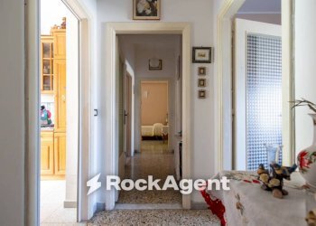 Corridoio - Three-room apartment piazza Alighieri Dante, 2, Catanzaro - photo 27
