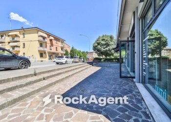 Zona - Negozio via del Triumvirato, 89/A, Bologna (zona Borgo Panigale) - foto 9