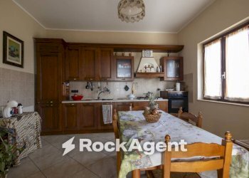 Cucina - Villa via Roberto Niederer, Soveria Simeri - photo 8