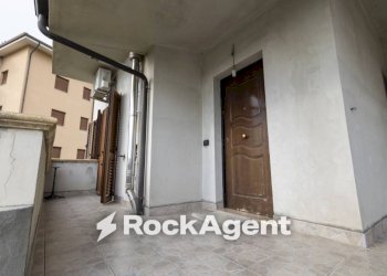 Interno palazzo - Villa via Roberto Niederer, Soveria Simeri - photo 24