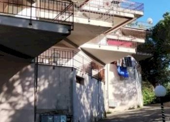 Facciata - Bilocale via della Pineta, 22, Fiuggi - foto 1