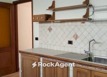 Cucina - Bilocale via della Pineta, 22, Fiuggi - foto 6