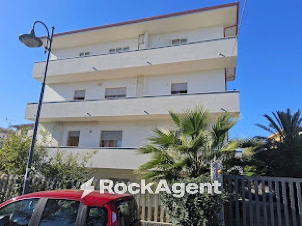 Facciata - Appartamento viale Europa, 161, Guardavalle - foto 1