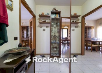 Ingresso - Quadrilocale viale Barlaam da Seminara, 36, Catanzaro - foto 12