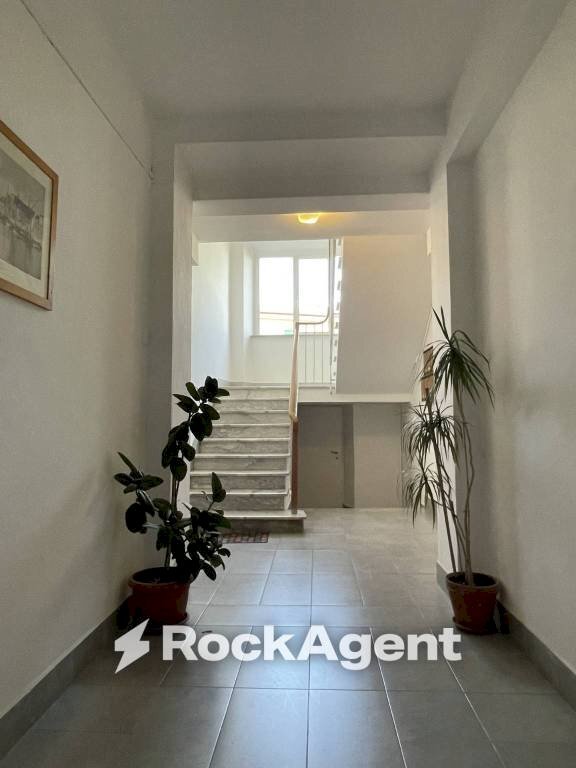 Interno palazzo - Trilocale via Brigata Garibaldi, 12, Livorno - foto 3