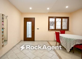 Camera da letto - Villa a Schiera viale Valle dell'Aniene, Guidonia Montecelio - foto 5
