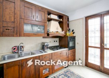 Cucina - Villa a Schiera viale Valle dell'Aniene, Guidonia Montecelio - foto 10