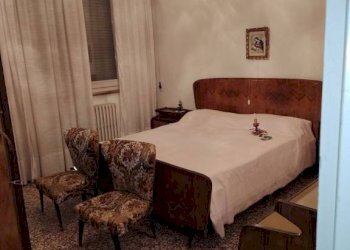 Camera da letto - Villa via Montebello, Barbianello - photo 16