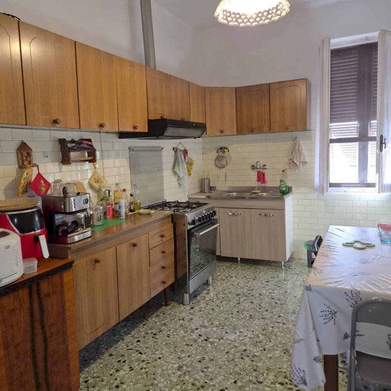 Cucina - Two-room apartment via Aldo Salvetti, Massa - photo 2