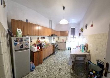 Cucina - Two-room apartment via Aldo Salvetti, Massa - photo 1