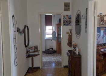 Corridoio - Two-room apartment via Aldo Salvetti, Massa - photo 4
