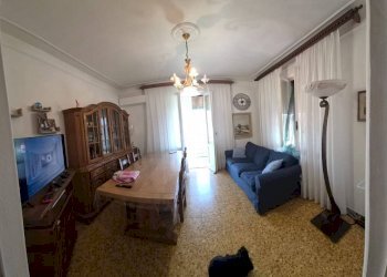 Salone - Two-room apartment via Aldo Salvetti, Massa - photo 5