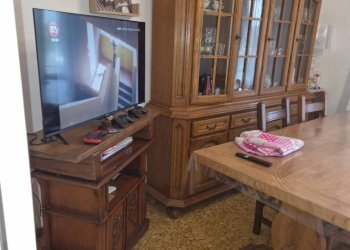 Salone - Two-room apartment via Aldo Salvetti, Massa - photo 8