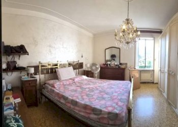 Camera da letto - Two-room apartment via Aldo Salvetti, Massa - photo 16